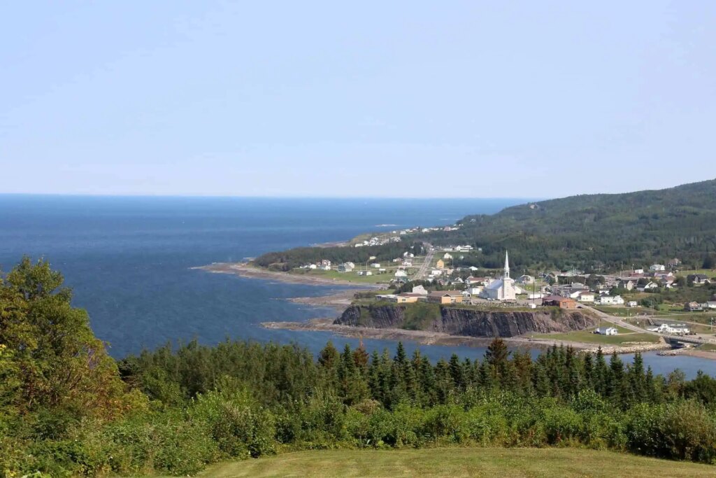 Guide to Exploring Québec’s Maritime Regions: An Epic Road Trip